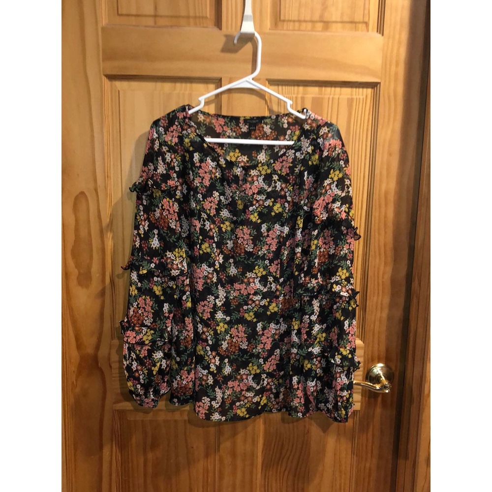Anne Taylor size Large Floral Blouse